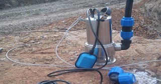 Установка дренажного насоса в Курчатове - услуги от СантехДомКрч, расценки от 3167 рублей